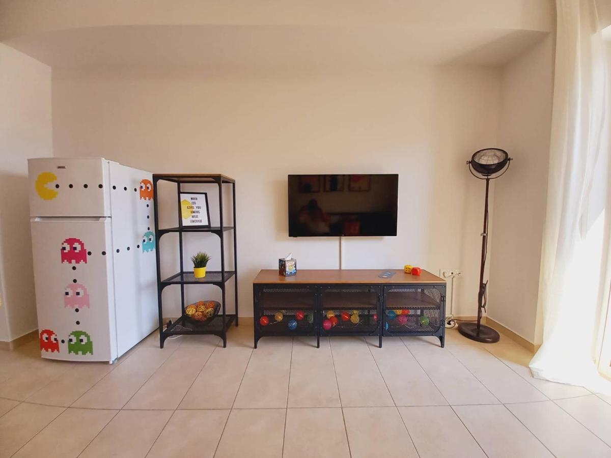 Popart -Spacious 3Rdfl 1Bdr W/Balcony/View Apartment เอเธนส์ ภายนอก รูปภาพ