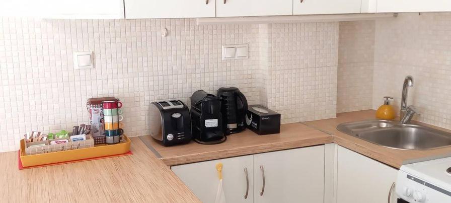 Popart -Spacious 3Rdfl 1Bdr W/Balcony/View Apartment เอเธนส์ ภายนอก รูปภาพ