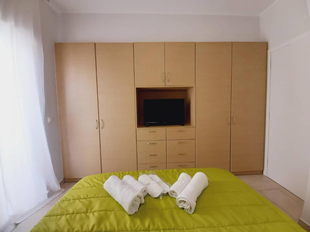 Popart -Spacious 3Rdfl 1Bdr W/Balcony/View Apartment เอเธนส์ ภายนอก รูปภาพ